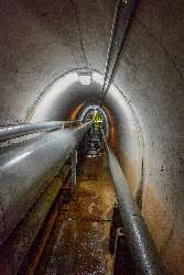 Tunnel als Kerosin-Lager